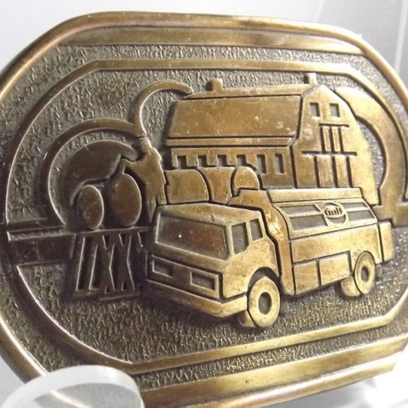 Vintage GULF Fuel Truck Farming Scene Belt Buckle - Picture 4 of 8